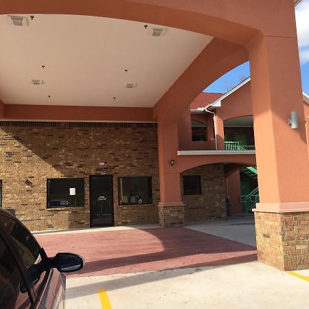 Classic Inn & Suites Humble Dış mekan fotoğraf